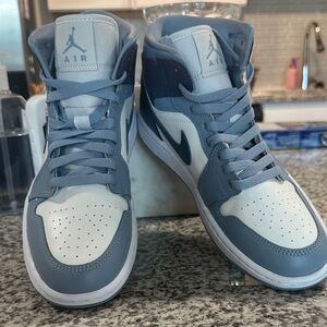Nike Women’s Jordan 1 Mid Diffused Sneakers